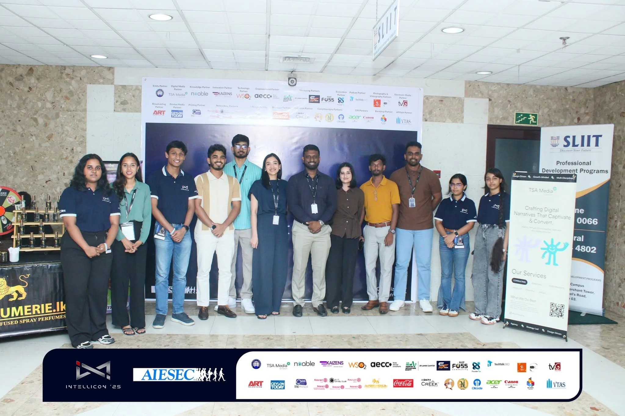 IntelliCon moment 6