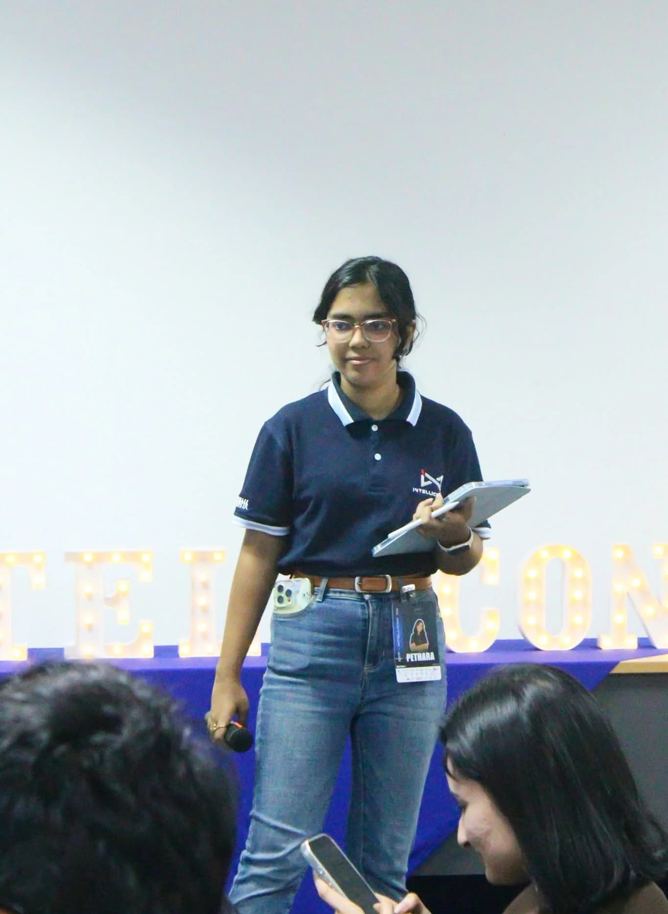 IntelliCon moment 10