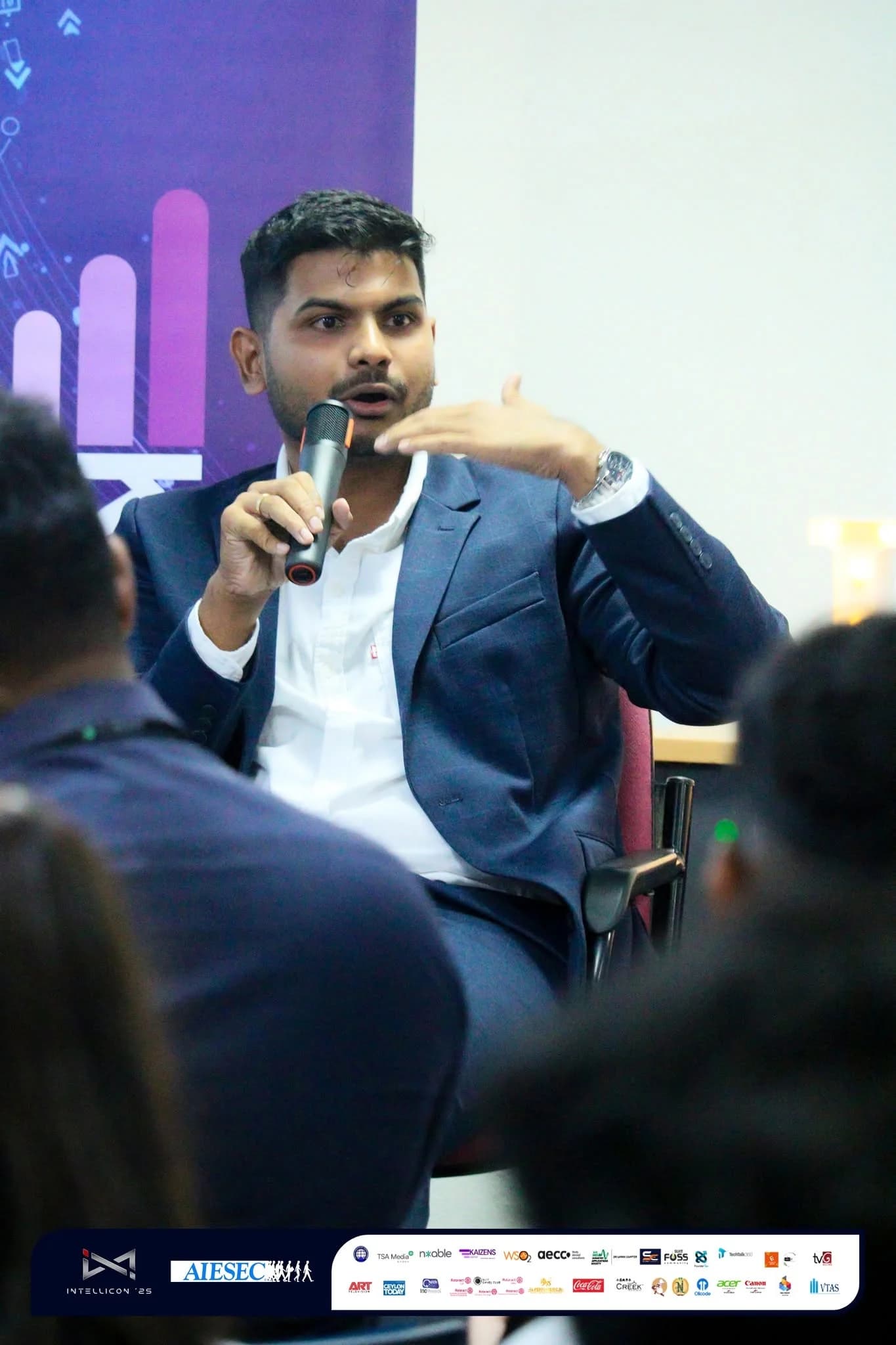 IntelliCon moment 12