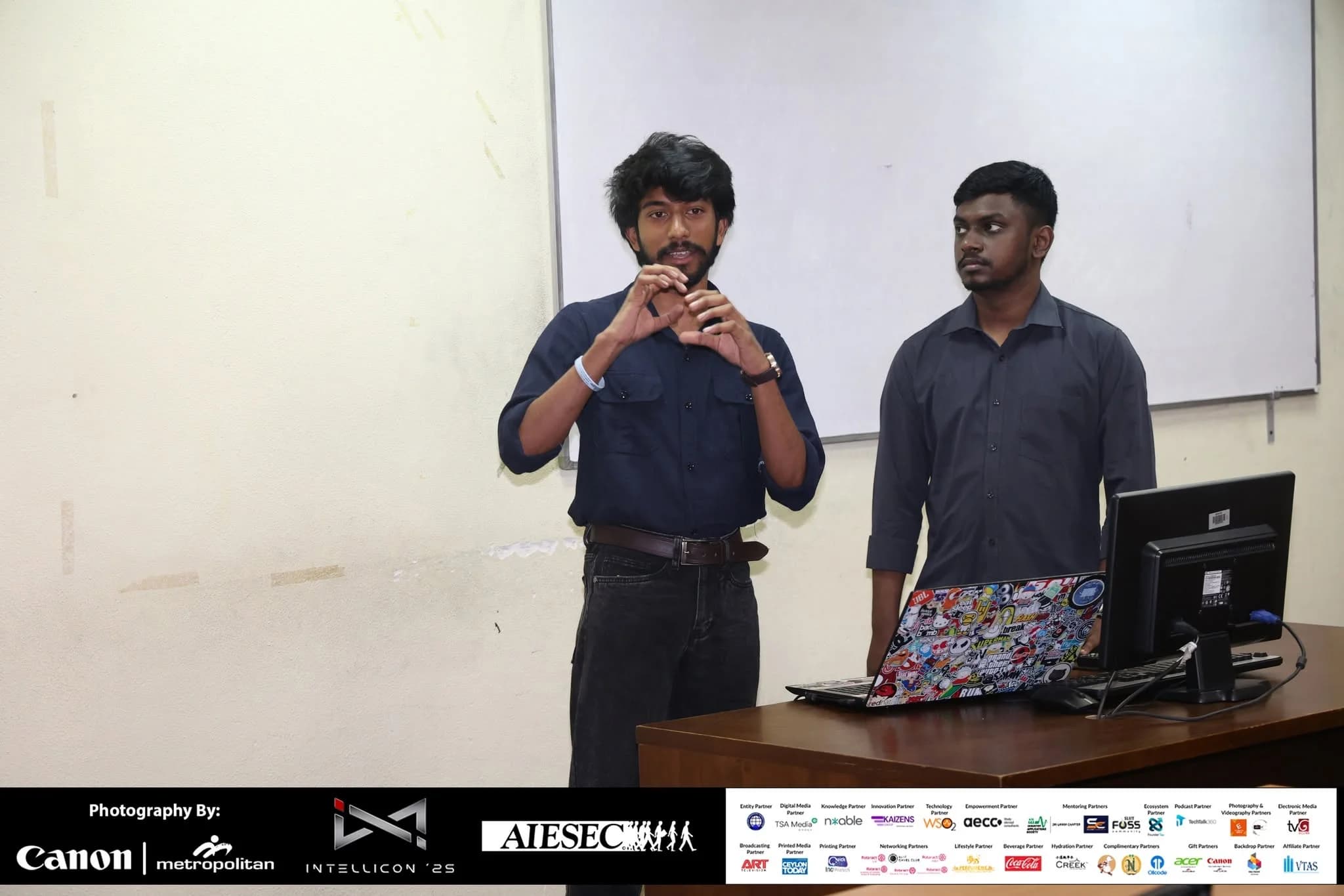 IntelliCon moment 19